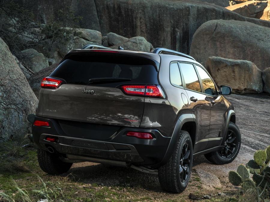  Jeep Cherokee Trailhawk 2013 года  (фото 28 из 31)